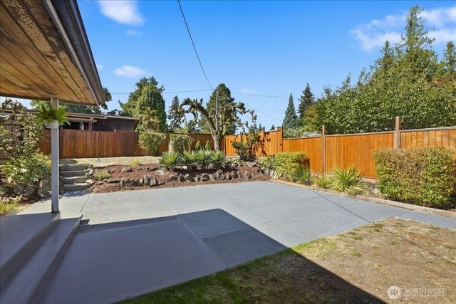 8629 36th Avenue SW, Seattle, WA 98126