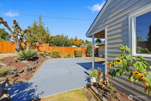 8629 36th Avenue SW, Seattle, WA 98126