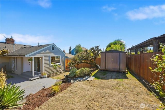8629 36th Avenue SW, Seattle, WA 98126