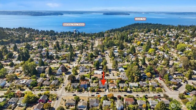 8629 36th Avenue SW, Seattle, WA 98126