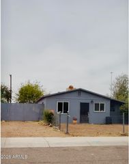 6822 N 24TH Drive, Phoenix, AZ 85015