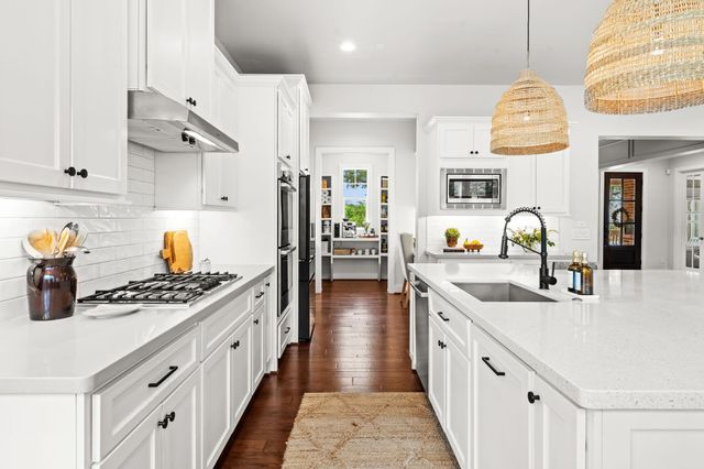 5039 Wigton Drive, Houston, TX 77096