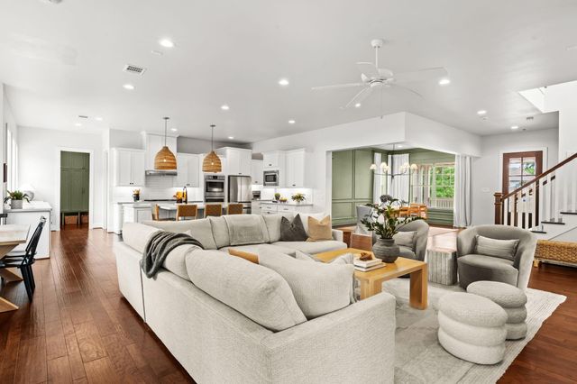 5039 Wigton Drive, Houston, TX 77096