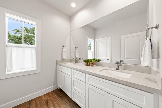 5039 Wigton Drive, Houston, TX 77096