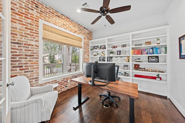 5039 Wigton Drive, Houston, TX 77096