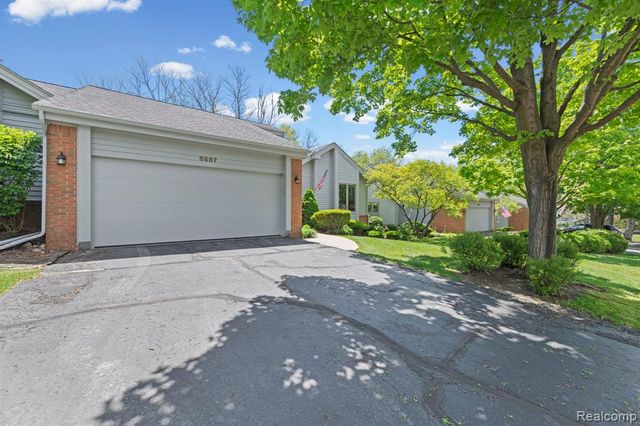 6687 Ridgeview Drive, Clarkston, MI 48346