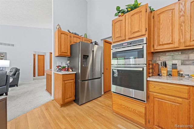 6687 Ridgeview Drive, Clarkston, MI 48346