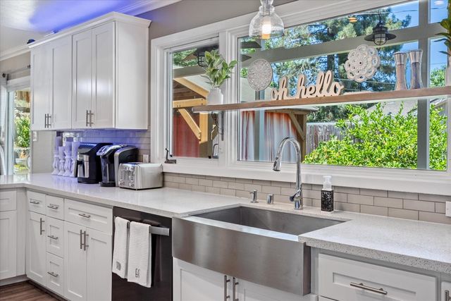 8175 Waikiki Dr, Fair Oaks, CA 95628