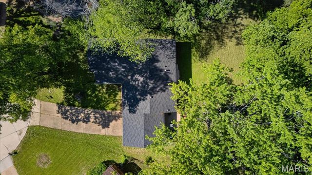 4 Cameo Court, Florissant, MO 63033