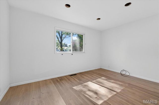 4 Cameo Court, Florissant, MO 63033