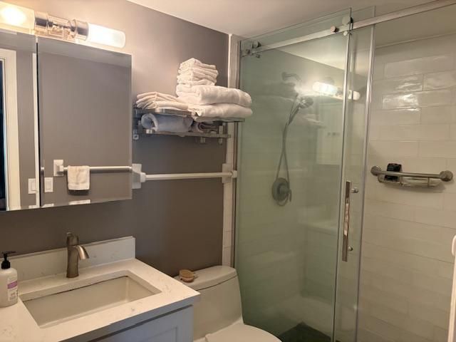 3 Garden Street 203k, Tequesta, FL 33469