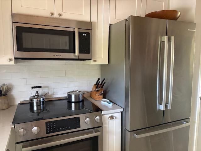 3 Garden Street 203k, Tequesta, FL 33469