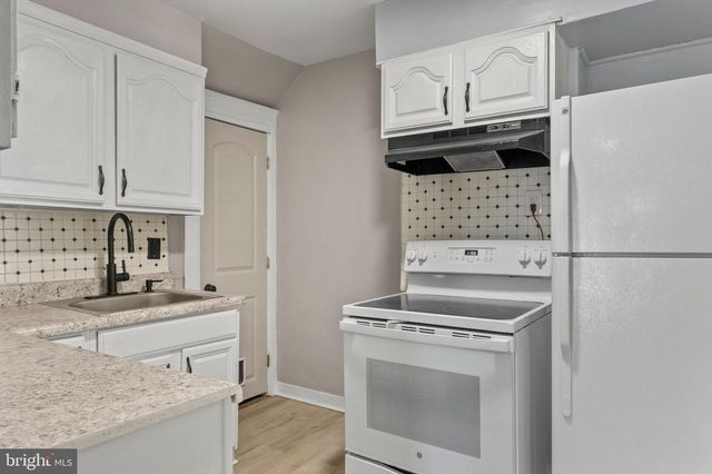 18 PENNWYN TC TER, Reading, PA 19606