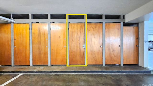 780 Amana Street 1604, Honolulu, HI 96814