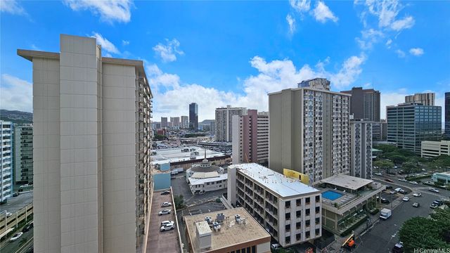 780 Amana Street 1604, Honolulu, HI 96814