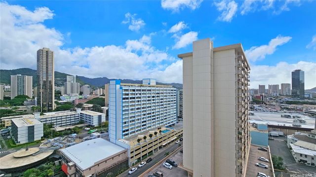 780 Amana Street 1604, Honolulu, HI 96814