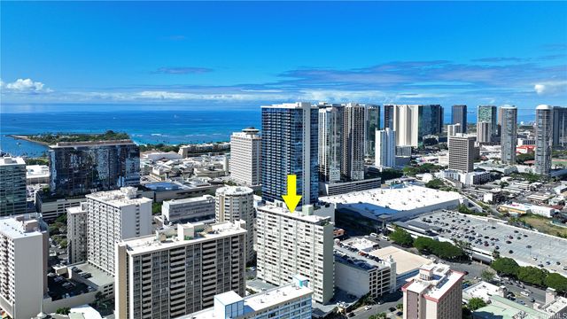 780 Amana Street 1604, Honolulu, HI 96814