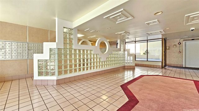 780 Amana Street 1604, Honolulu, HI 96814