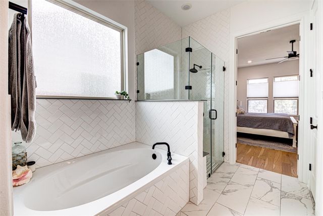 1976 Headwaters BLVD, Dripping Springs, TX 78620