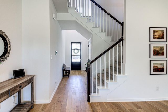 1976 Headwaters BLVD, Dripping Springs, TX 78620