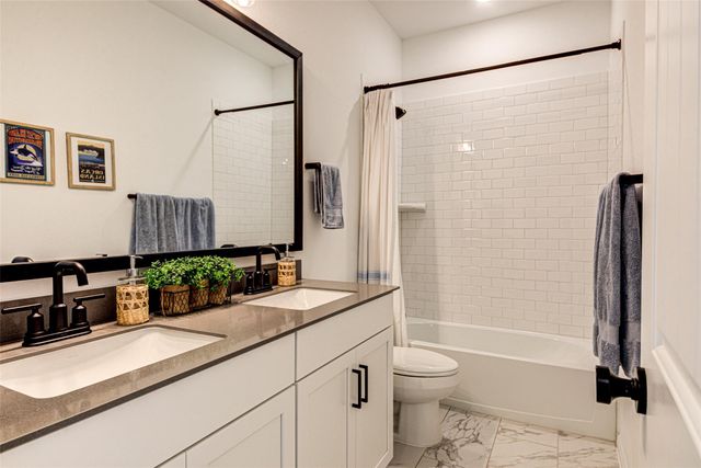 1976 Headwaters BLVD, Dripping Springs, TX 78620