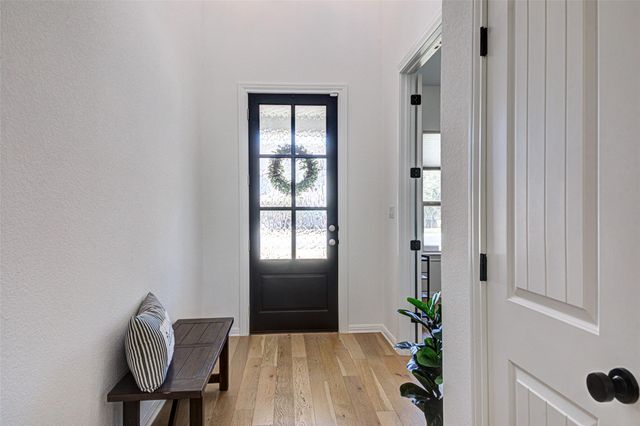 1976 Headwaters BLVD, Dripping Springs, TX 78620