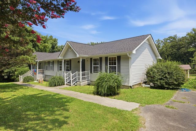 124 Summitt Street, Rossville, GA 30741