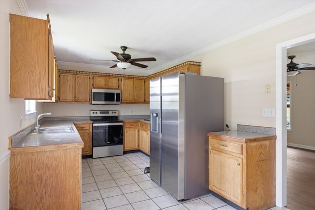 124 Summitt Street, Rossville, GA 30741