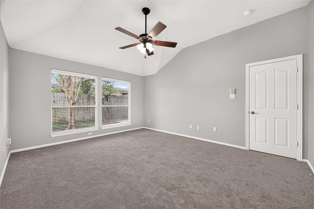 11915 Lois Lane, Pinehurst, TX 77362