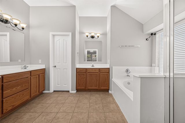 11915 Lois Lane, Pinehurst, TX 77362