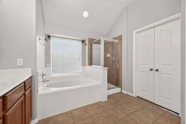 11915 Lois Lane, Pinehurst, TX 77362