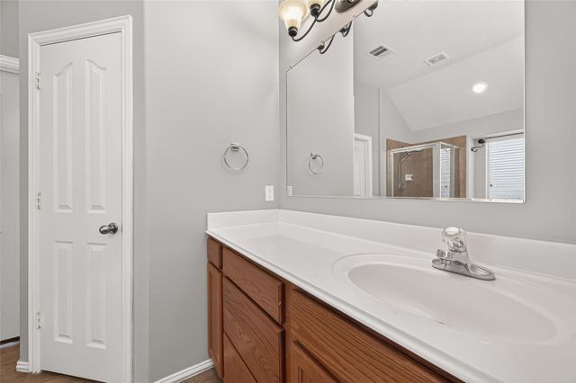11915 Lois Lane, Pinehurst, TX 77362