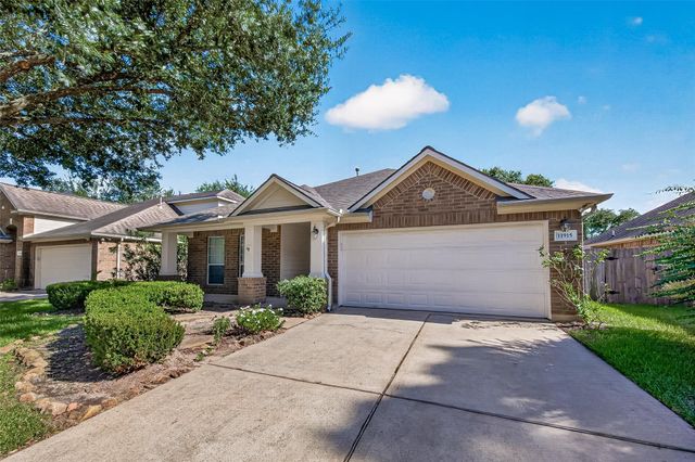 11915 Lois Lane, Pinehurst, TX 77362