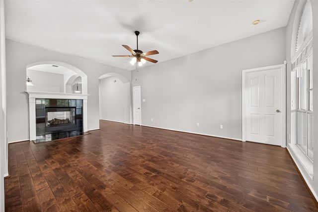11915 Lois Lane, Pinehurst, TX 77362