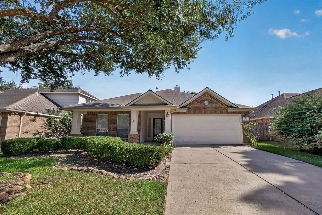 11915 Lois Lane, Pinehurst, TX 77362