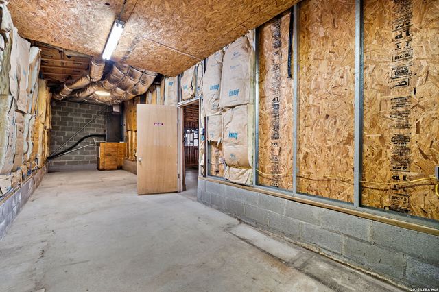 2421 Usener Rd, Fredericksburg, TX 78624