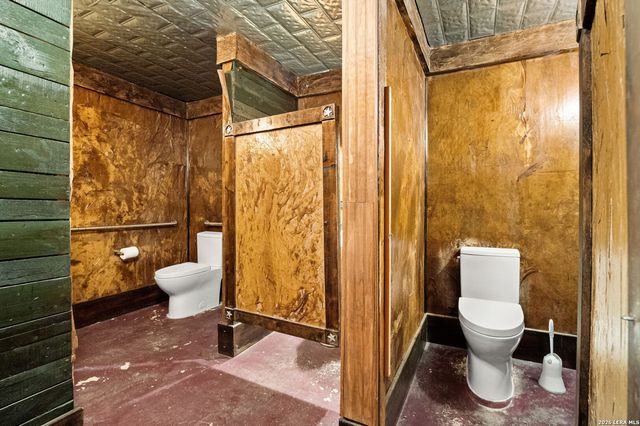 2421 Usener Rd, Fredericksburg, TX 78624