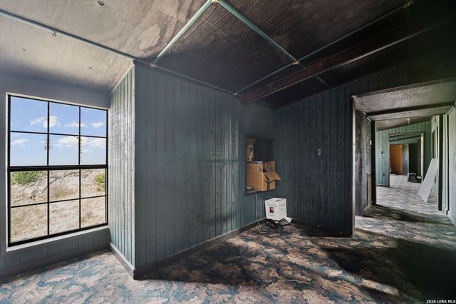 2421 Usener Rd, Fredericksburg, TX 78624