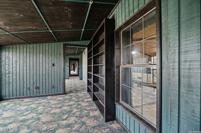 2421 Usener Rd, Fredericksburg, TX 78624