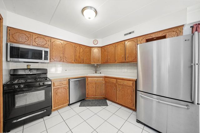 4500 Rumsey Avenue 2N, Oak Lawn, IL 60453