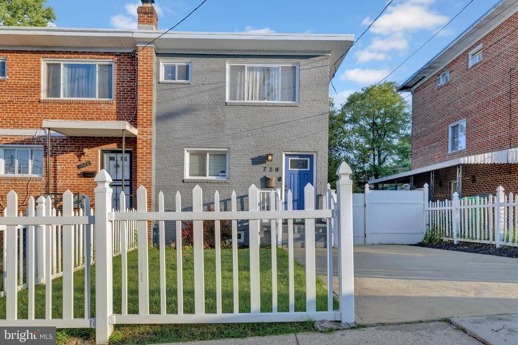 728 NEPTUNE AVE, Oxon Hill, MD 20745