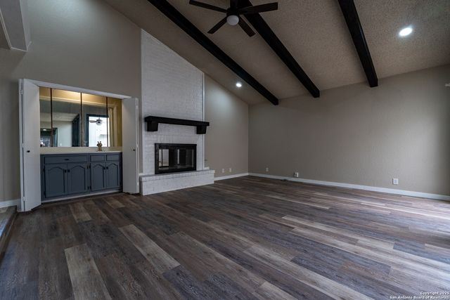 5202 Metcalf, Windcrest, TX 78239