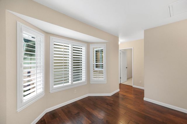 7458 Black Tree Ln, Citrus Heights, CA 95610