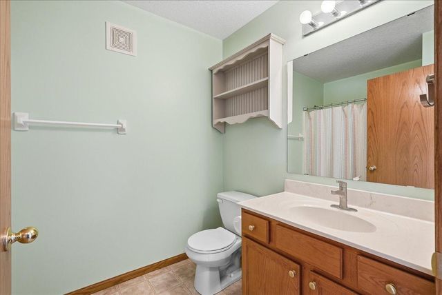 821 River Terrace, Prescott, WI 54021