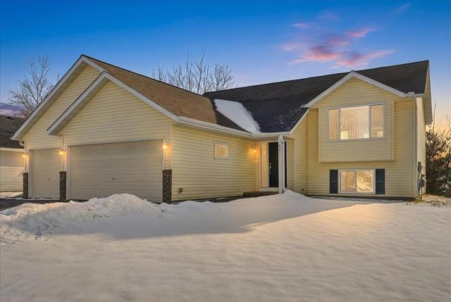 821 River Terrace, Prescott, WI 54021