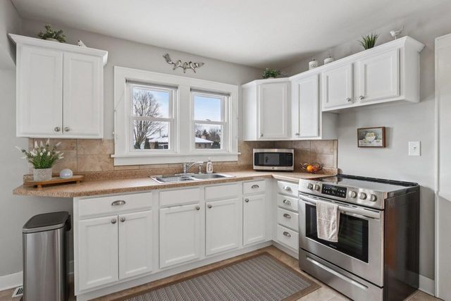 108 4th Street, Waunakee, WI 53597