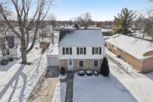 108 4th Street, Waunakee, WI 53597