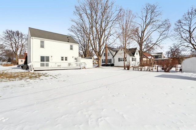 108 4th Street, Waunakee, WI 53597