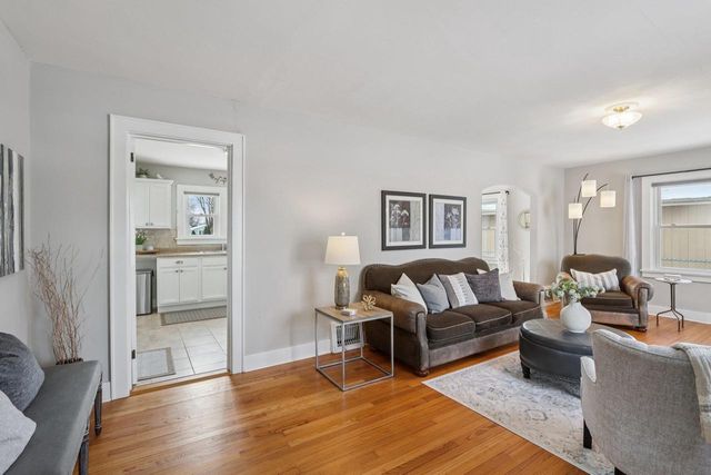 108 4th Street, Waunakee, WI 53597