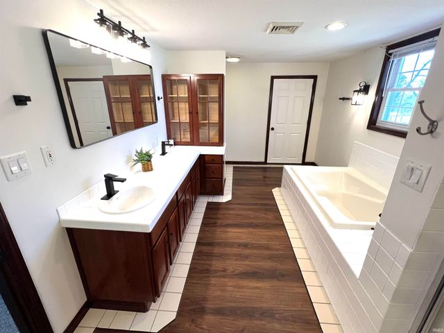 204 W Depot Street, Bruceville, IN 47516